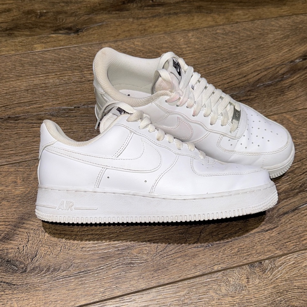 Nike  Classic White Sneakers